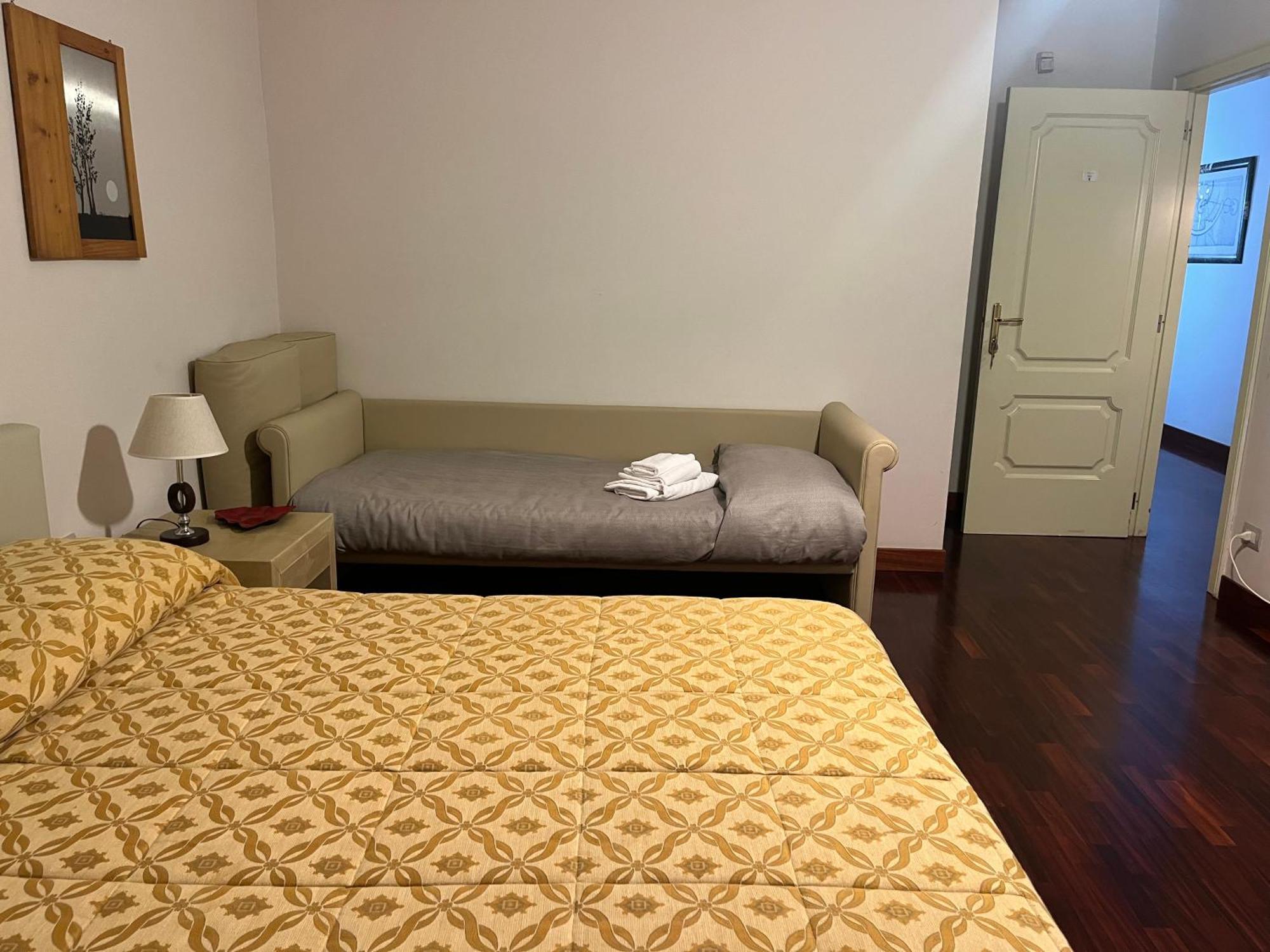 Gioviale Rooms Portici Luaran gambar
