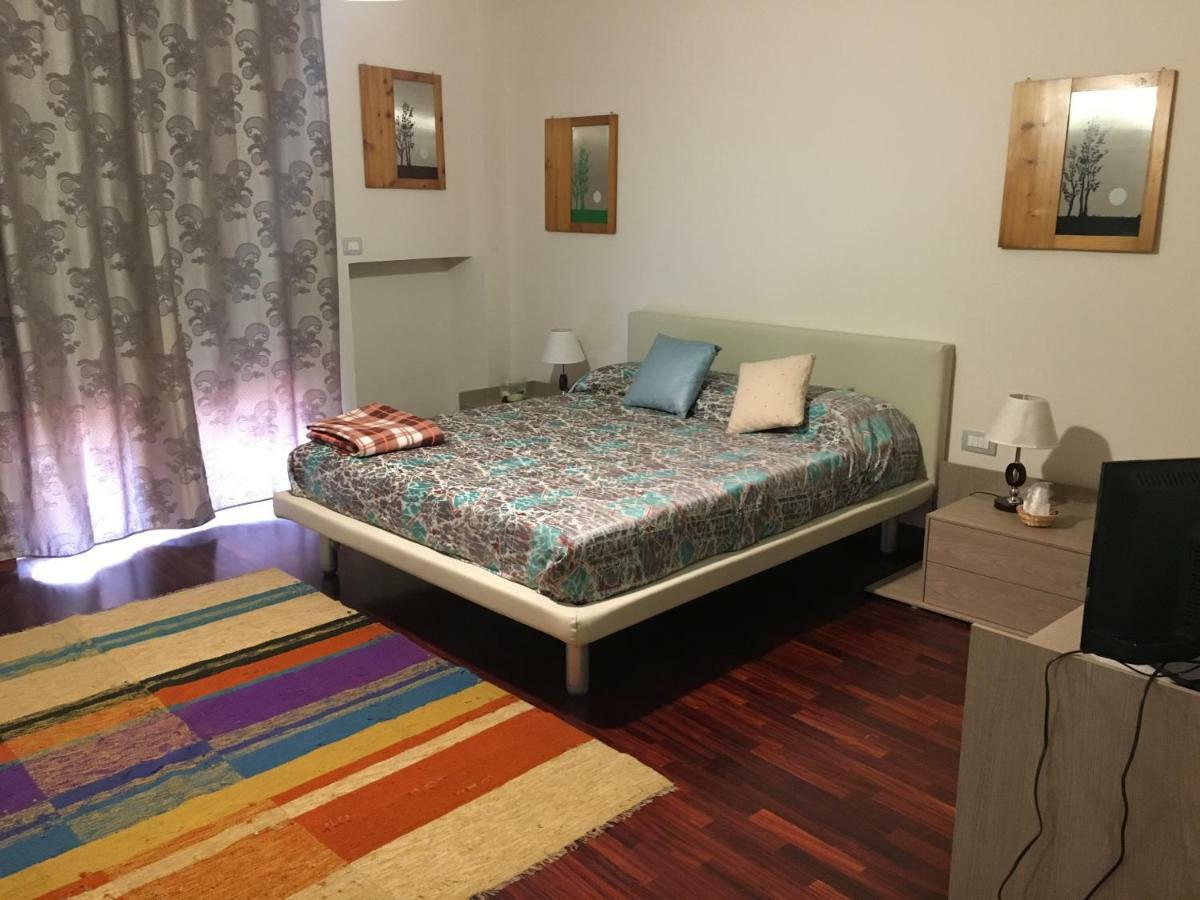 Gioviale Rooms Portici Luaran gambar