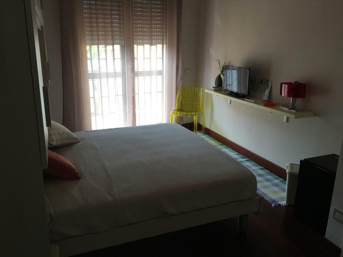 Gioviale Rooms Portici Luaran gambar